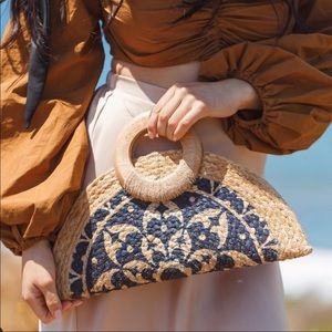 Antik Kraft Jute Navy Geometric Clutch